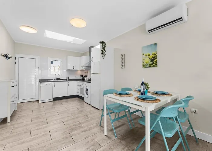 Home2book Modern Puerto Del Carmen, Terrace Apartment Puerto del Carmen (Lanzarote)